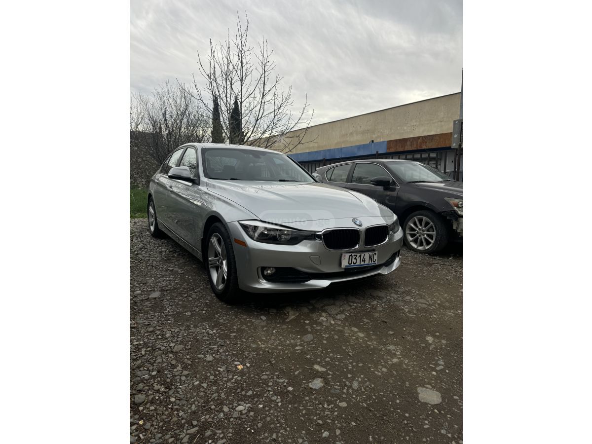 BMW 320 2015 — photo 2