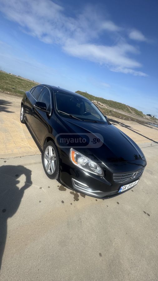 Volvo S60 2014 — photo 2
