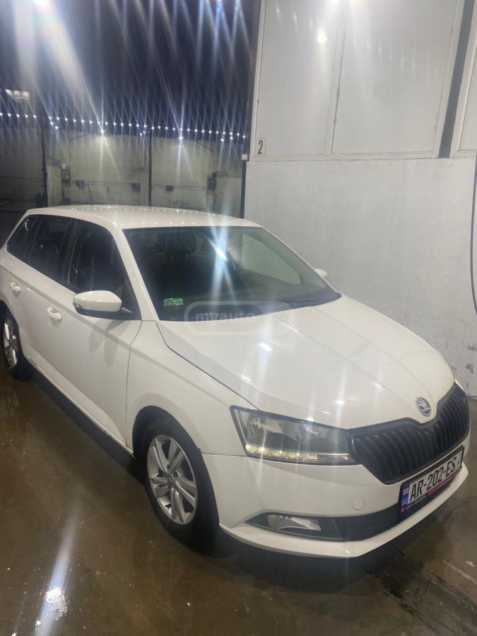 Skoda Fabia 2018 — photo 2