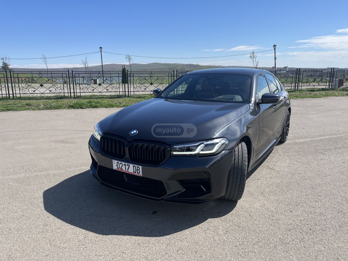 BMW 530 2022 — photo 2