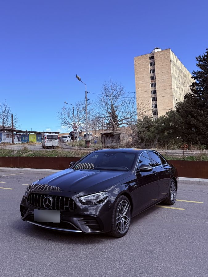Mercedes-Benz E53 AMG 2022 — photo 2