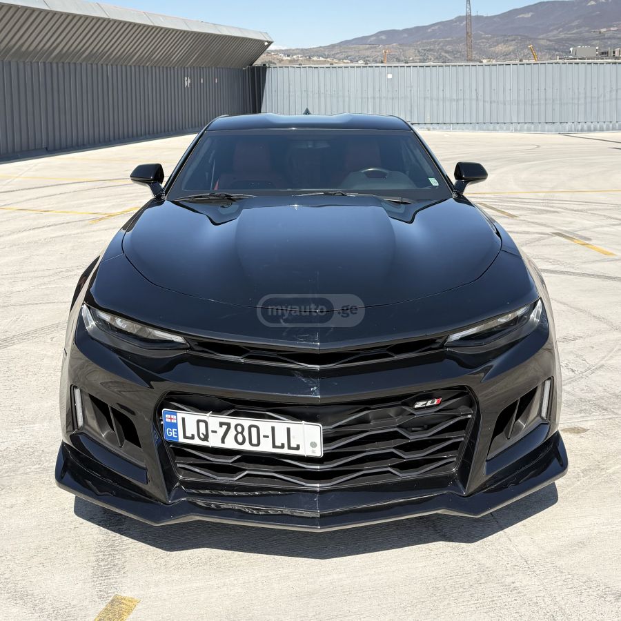 Chevrolet Camaro 2022 — photo 2