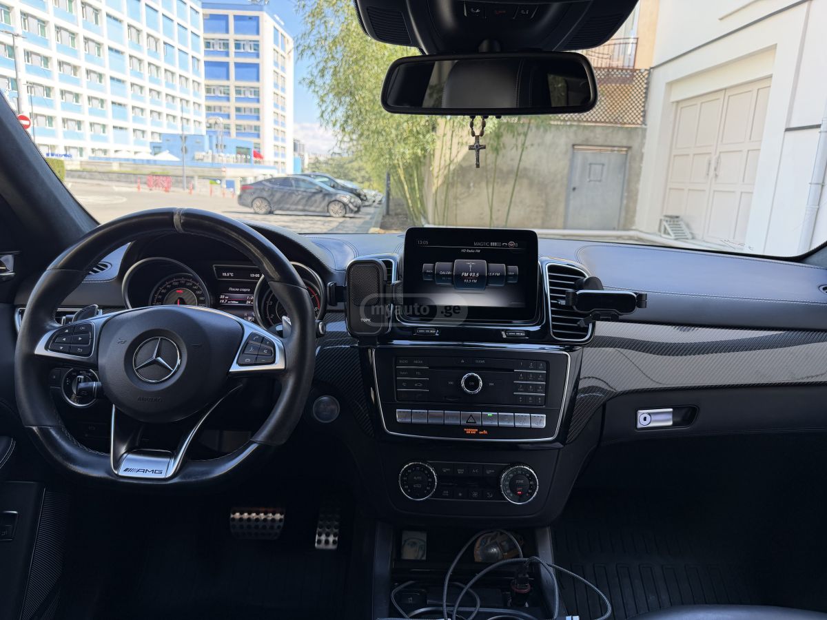 Mercedes-Benz GLE 63 AMG 2017 — photo 2