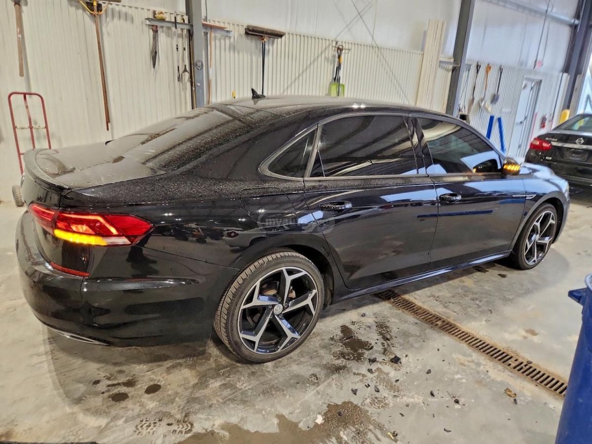 Volkswagen Passat 2019 — photo 2