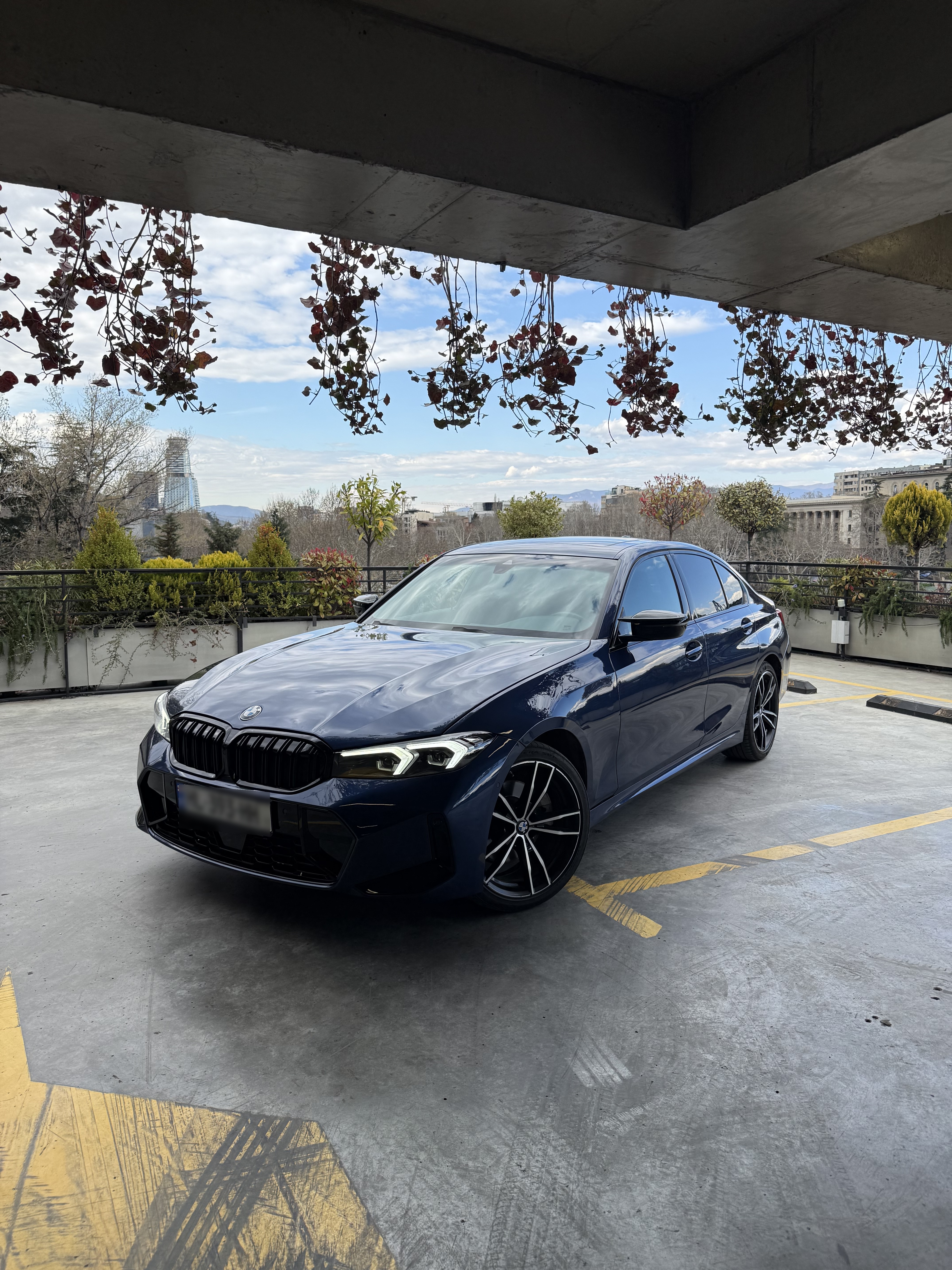 BMW 330