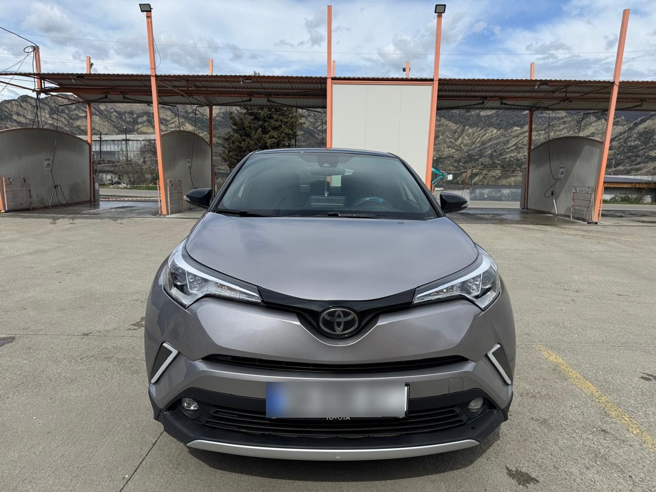 Toyota CHR 2019 — photo 2