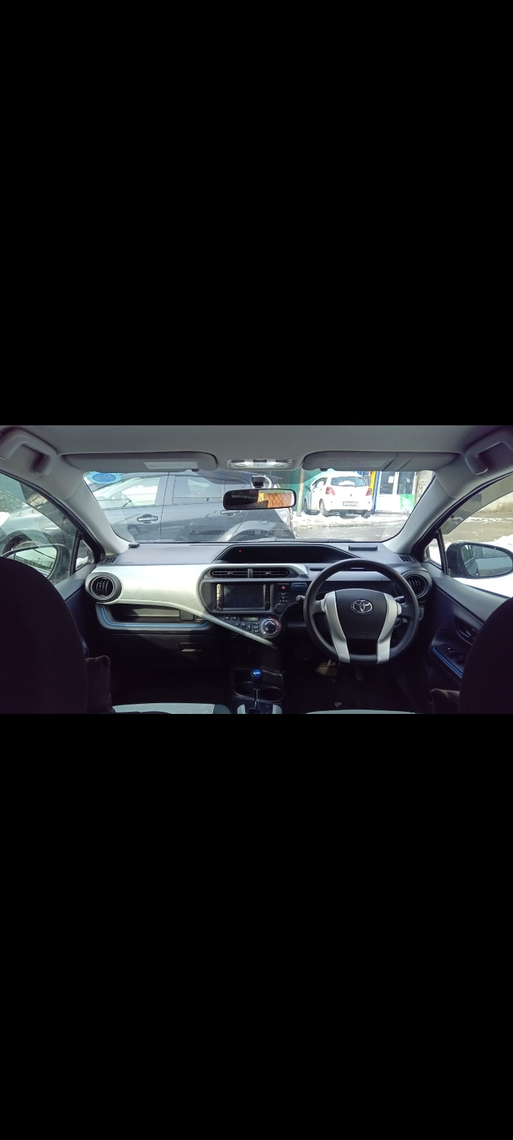 Toyota Aqua 2014 — photo 2