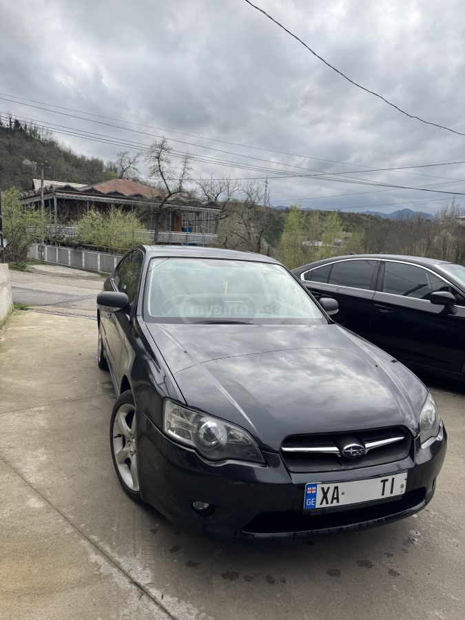 Subaru Legacy 2005 — photo 2