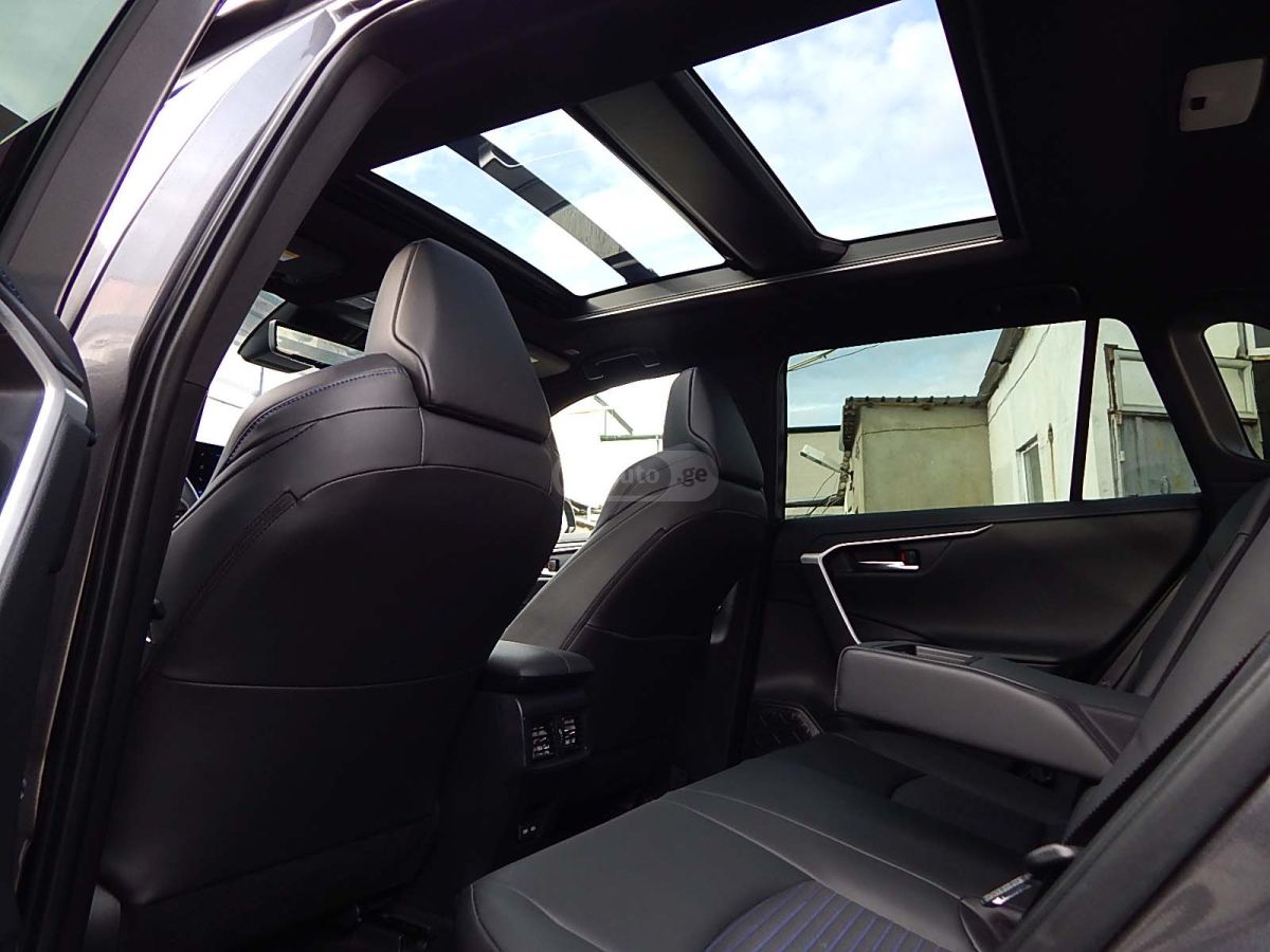 Toyota RAV4 2024 — photo 2