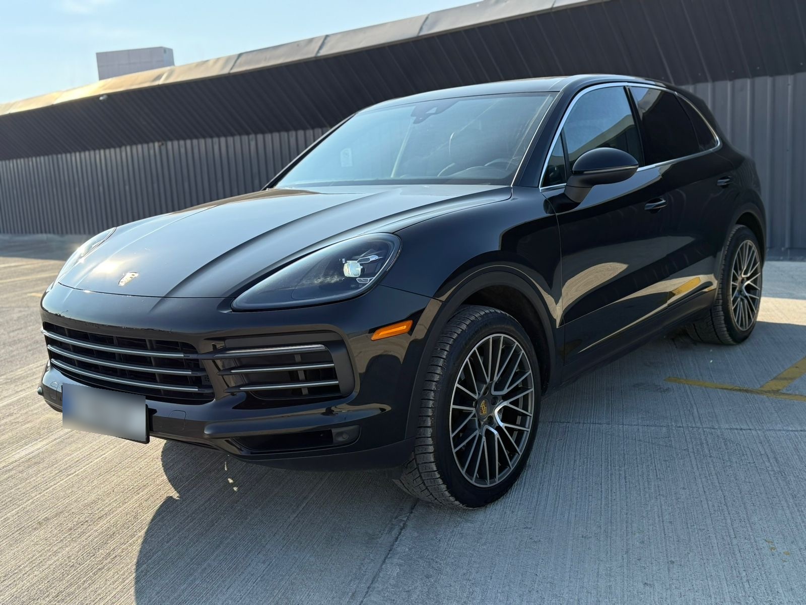 Porsche Cayenne 2019 — photo 2