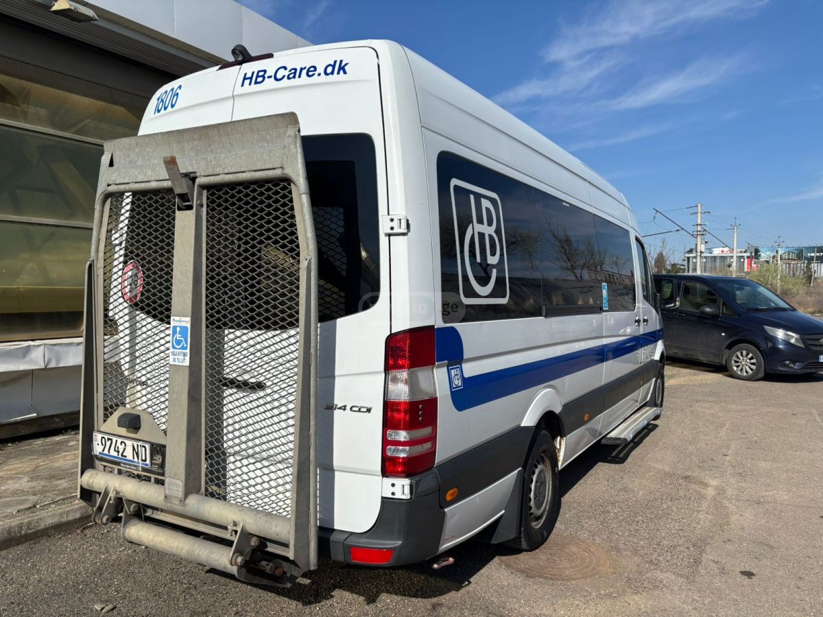 Mercedes-Benz Sprinter 2017 — photo 2