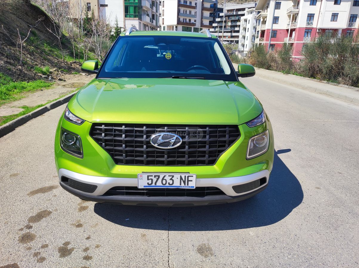 Hyundai venue 2023 — photo 2