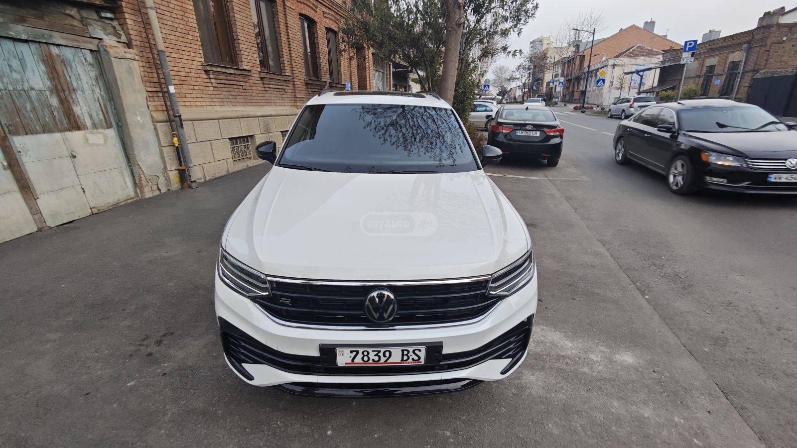 Volkswagen Tiguan 2022 — photo 2