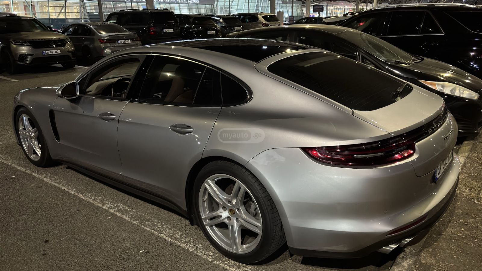 Porsche Panamera 2018 — photo 2