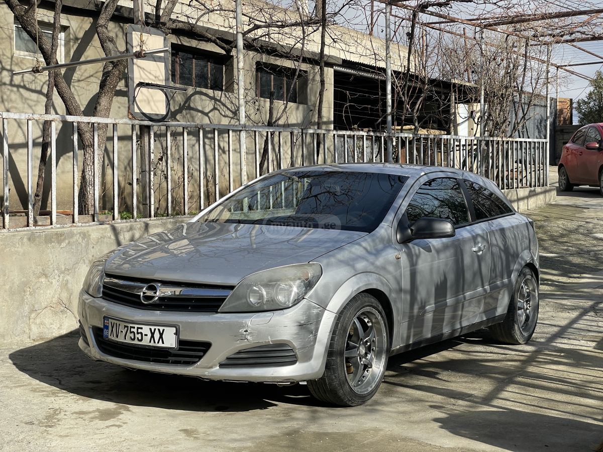 Opel Astra 2006 — photo 2