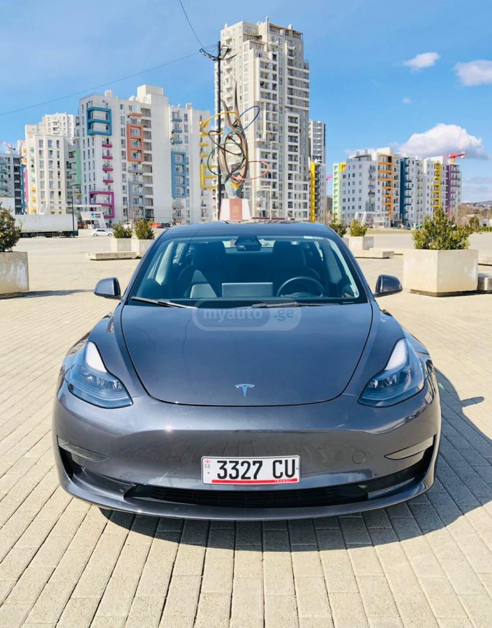 Tesla Model 3 2023 — photo 2