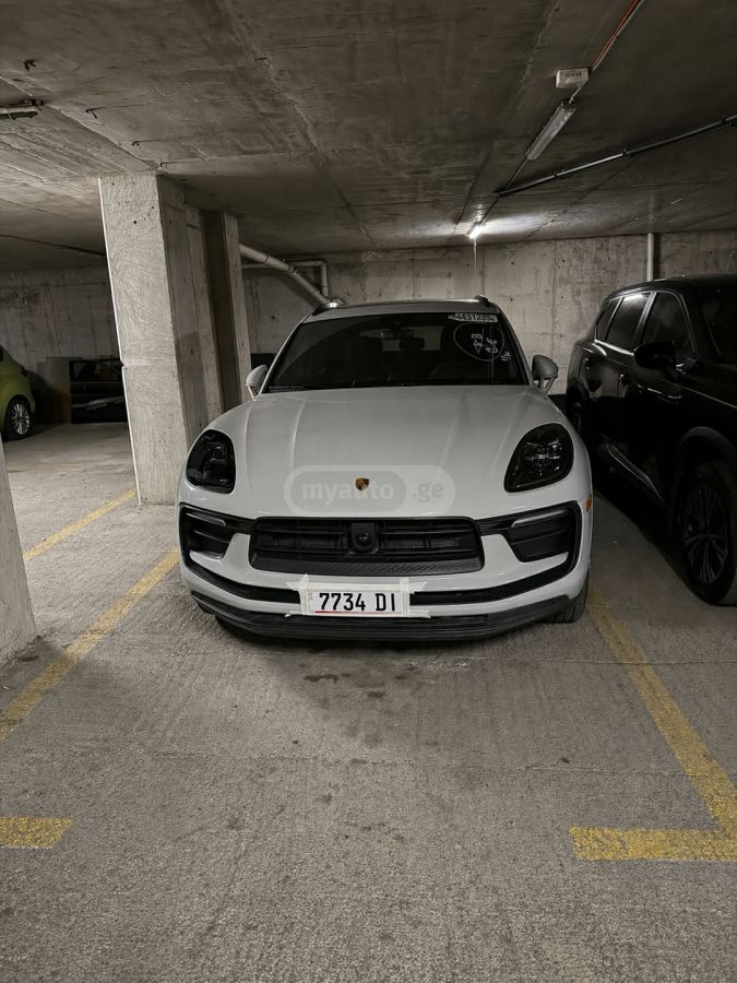 Porsche Macan 2024 — photo 2