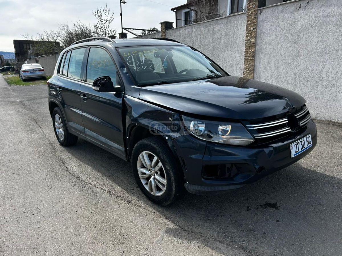 Volkswagen Tiguan 2016 — photo 2