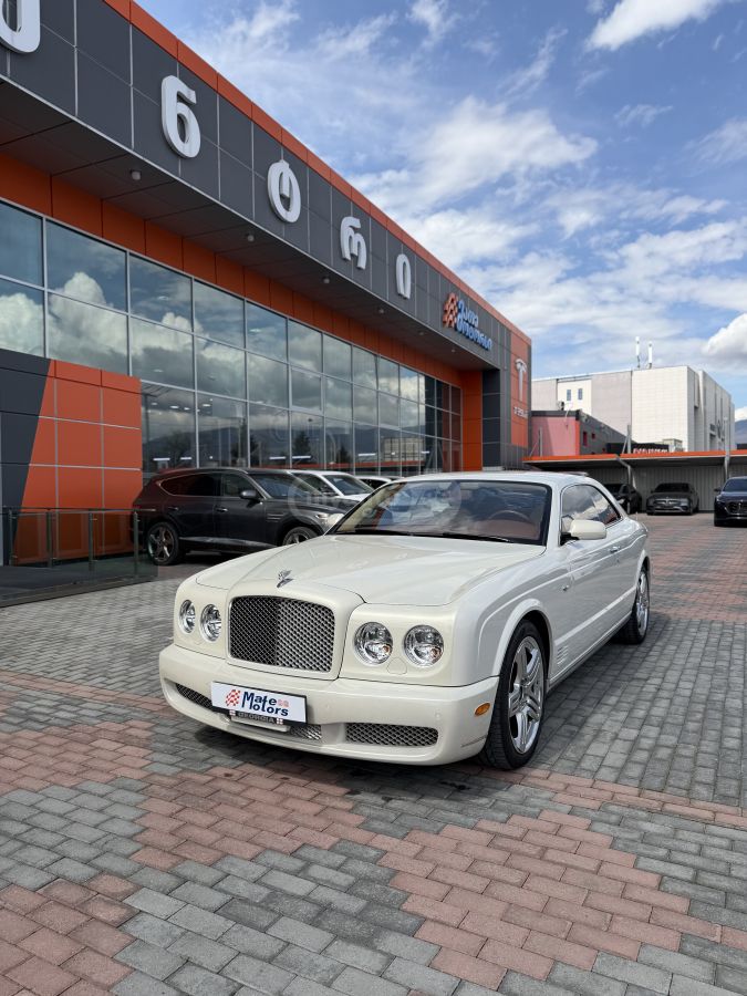 Bentley Brooklands 2008 — photo 2