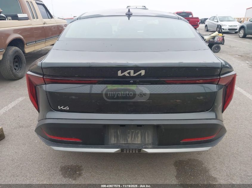Kia K4