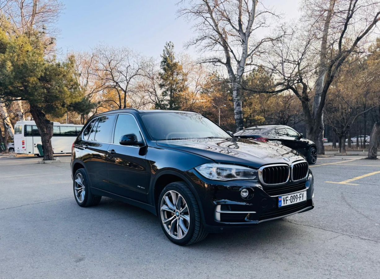 BMW X5 2014 — photo 2