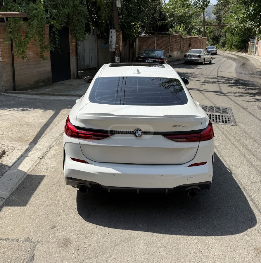 BMW 228 2021 — photo 2