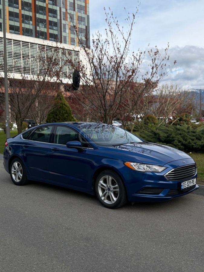 Ford Fusion 2018 — photo 2