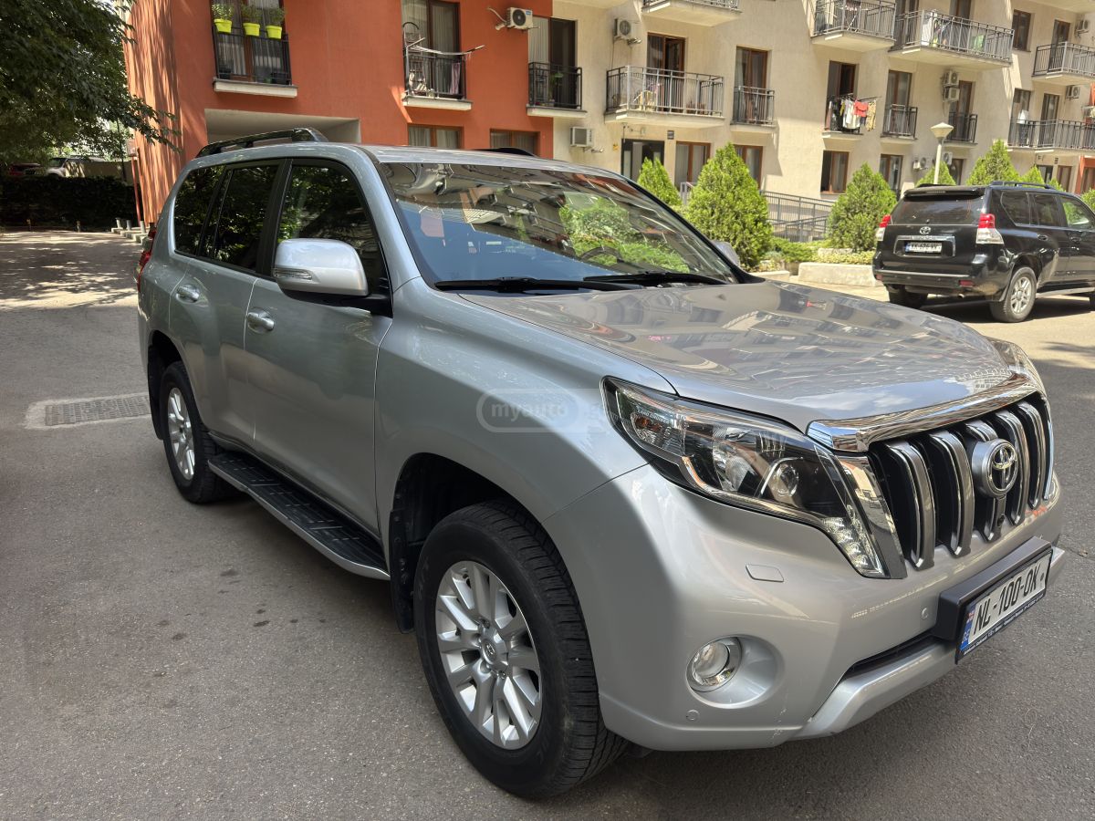 Toyota Land Cruiser Prado 2013 — photo 2