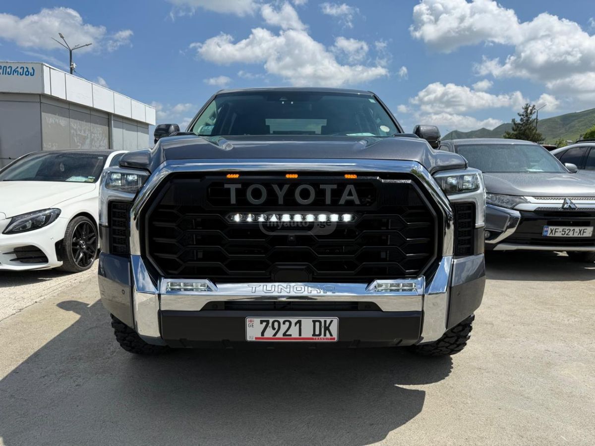 Toyota Tundra