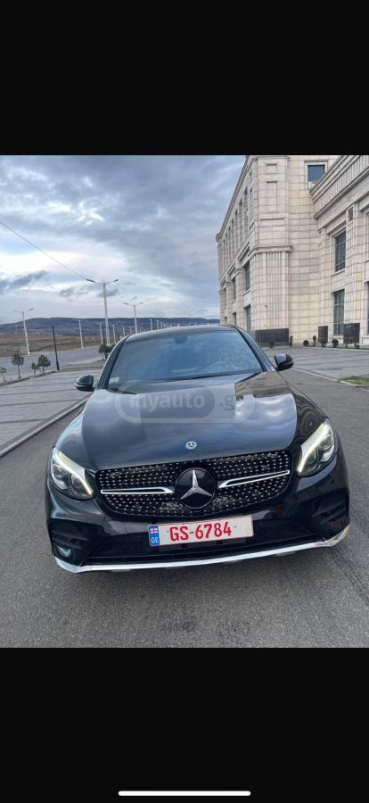 Mercedes-Benz GLC 300 Coupe 2017 — photo 2