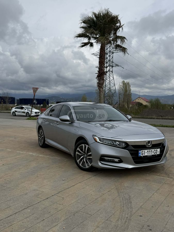Honda Accord 2019 — photo 2