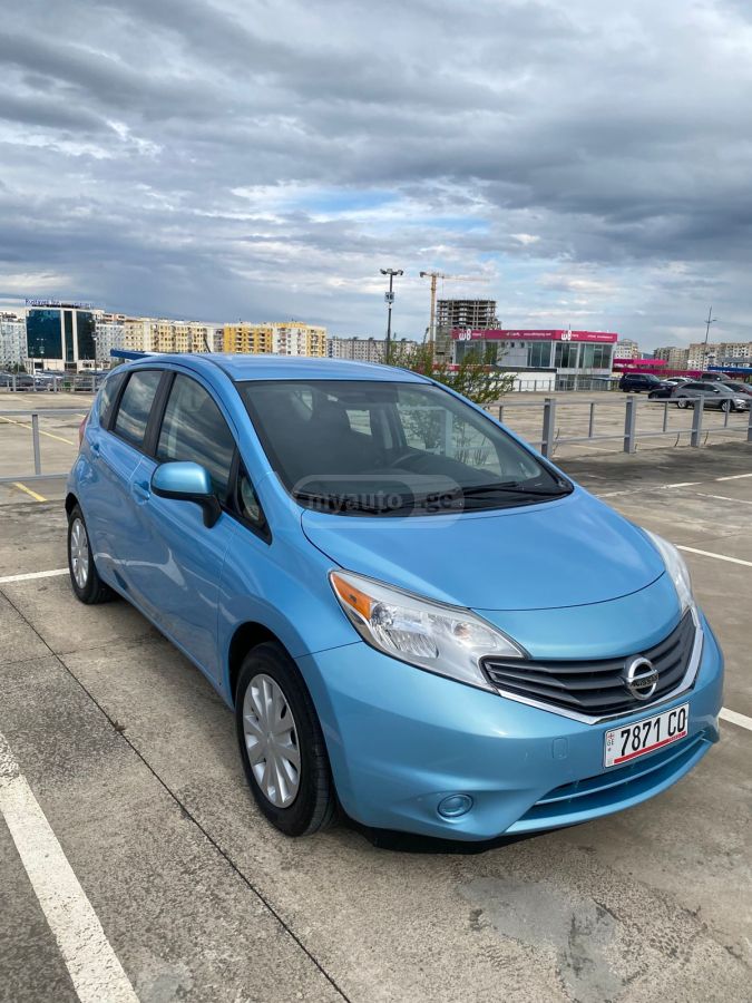 Nissan Versa