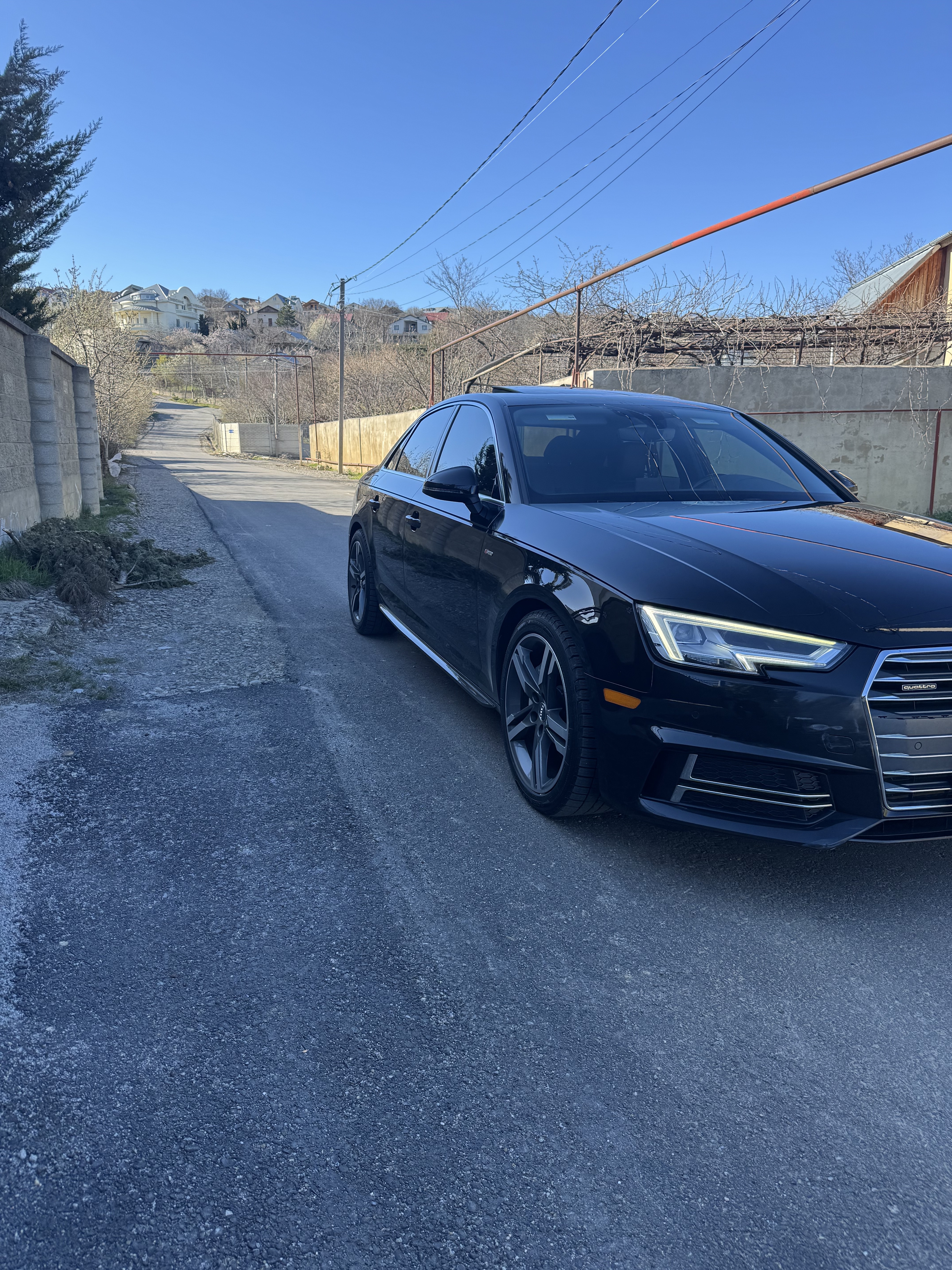 Audi A4 2017 — photo 2