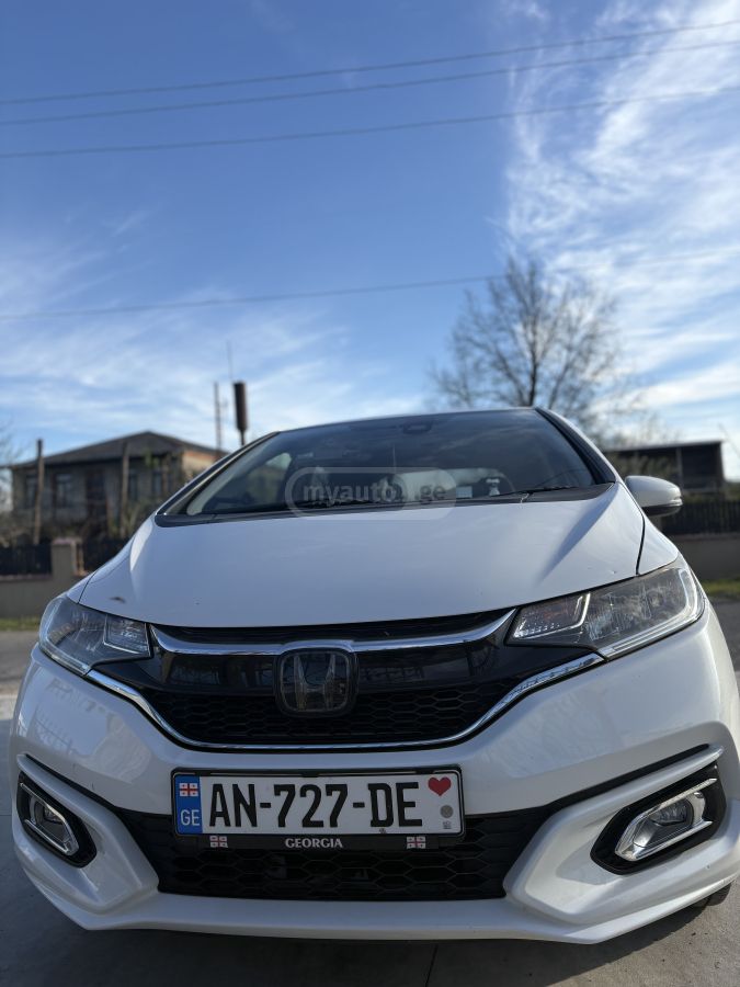 Honda Fit 2018 — photo 2