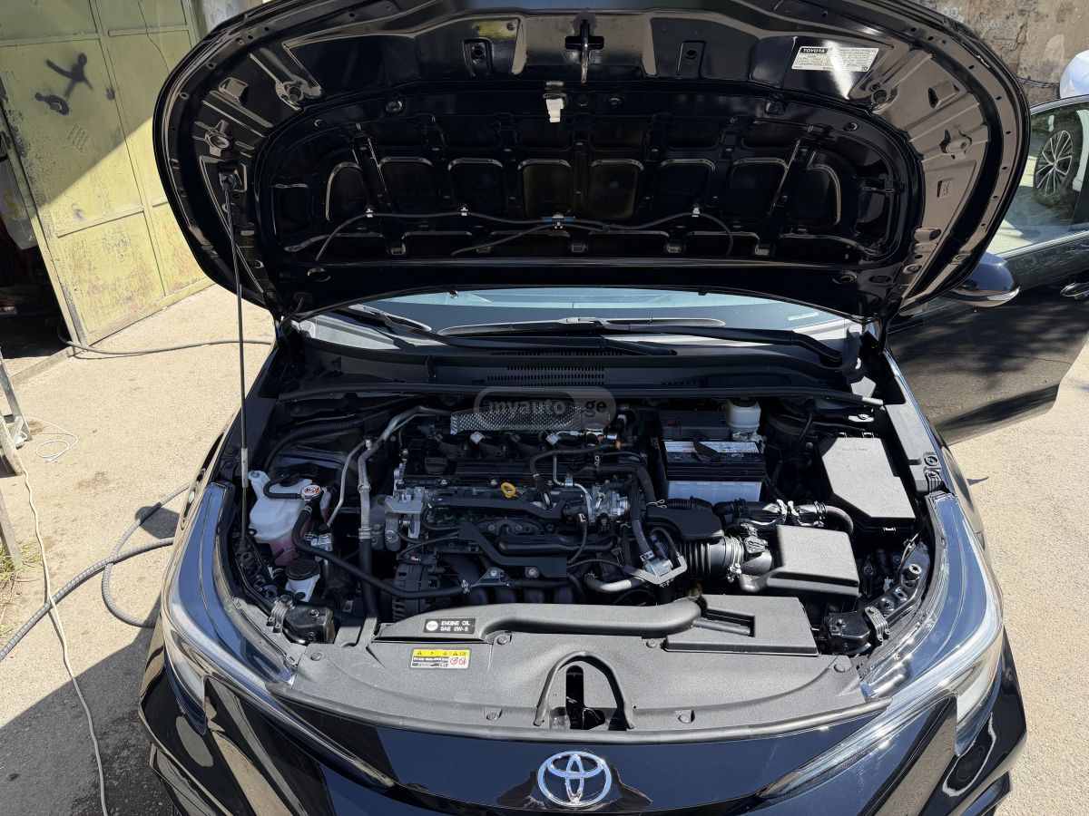 Toyota Corolla 2023 — photo 2