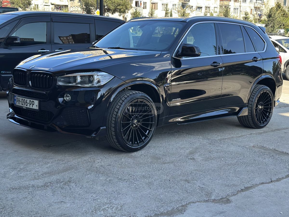 BMW X5 2016 — photo 2