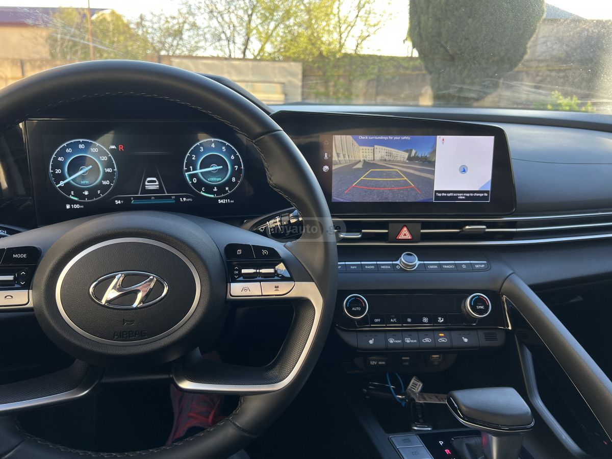 Hyundai Elantra 2023 — photo 2