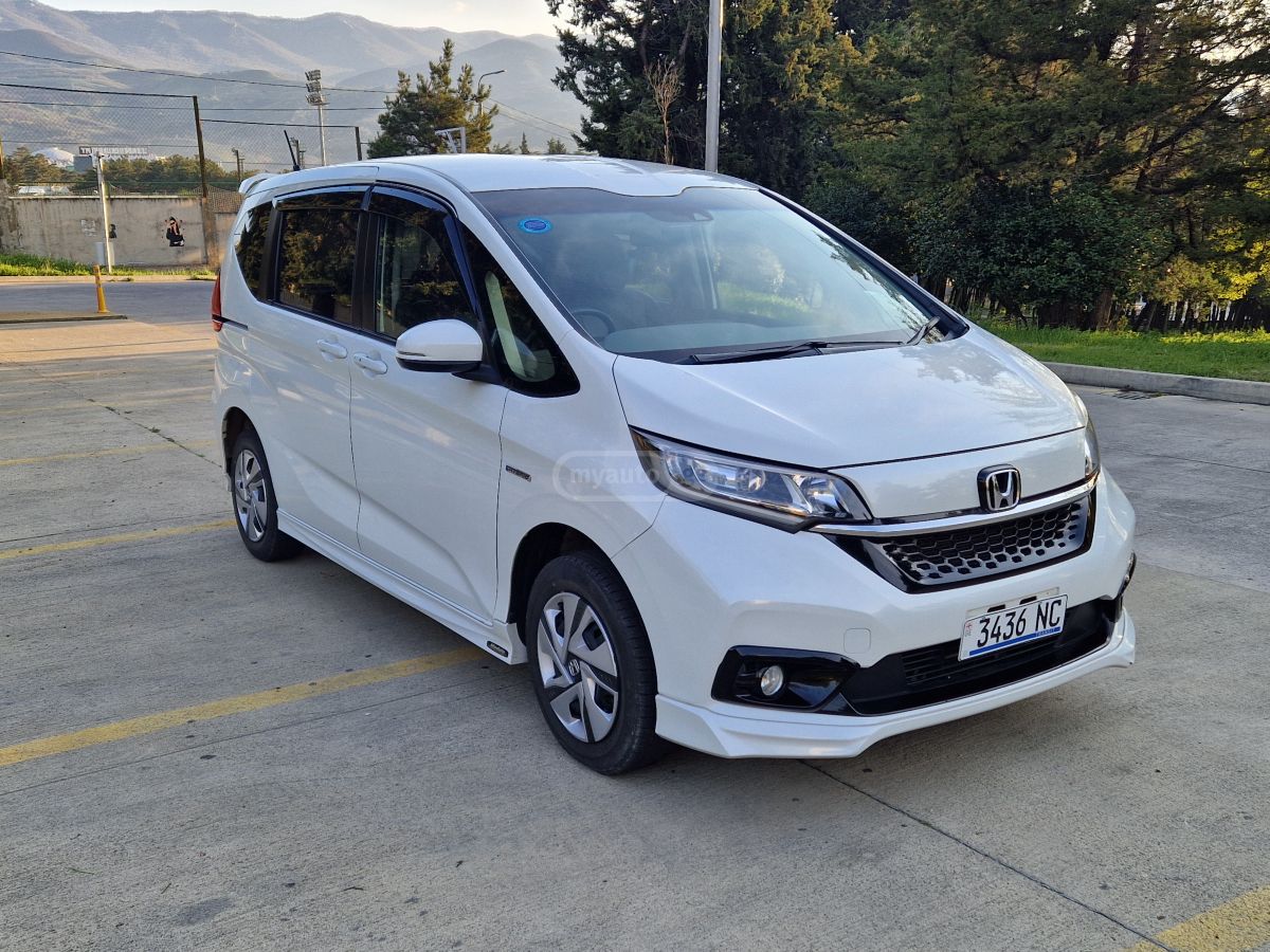 Honda Freed 2022 — photo 2