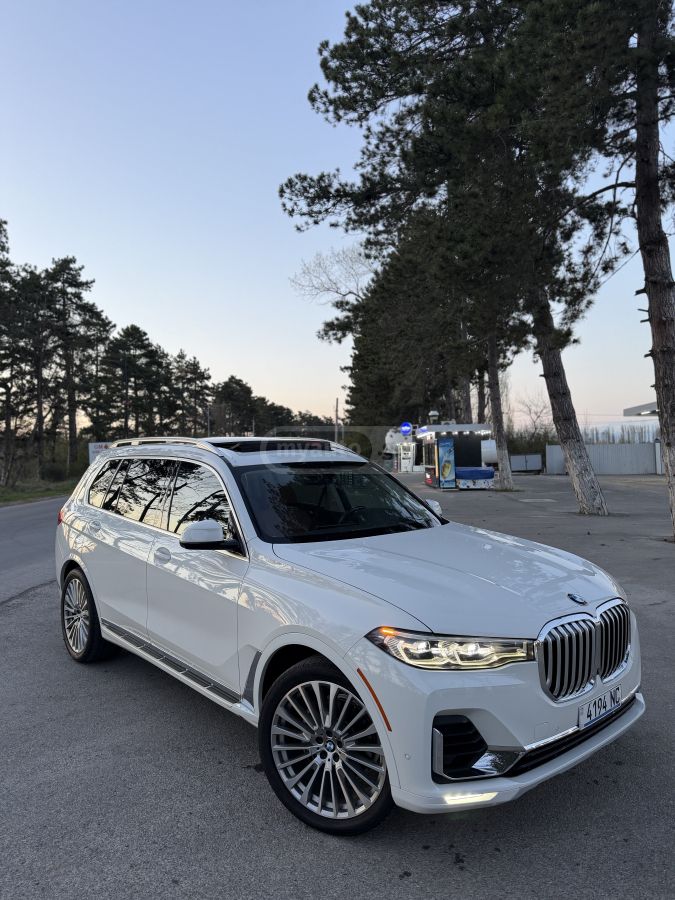 BMW X7 2021 — photo 2