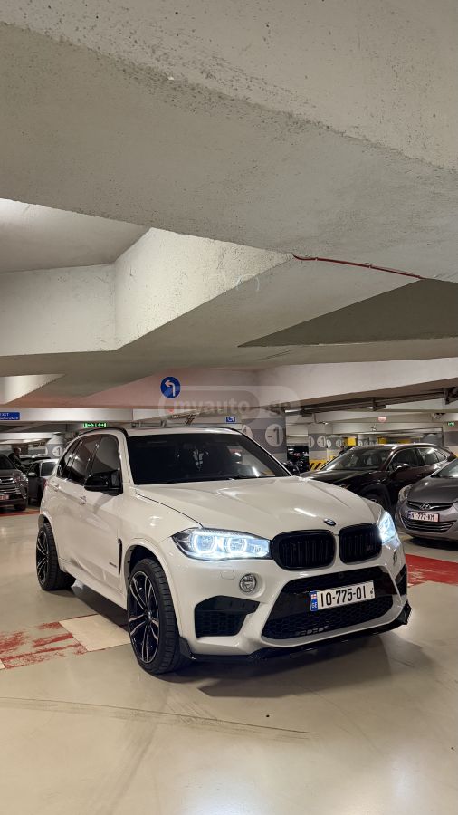 BMW X5 2015 — photo 2