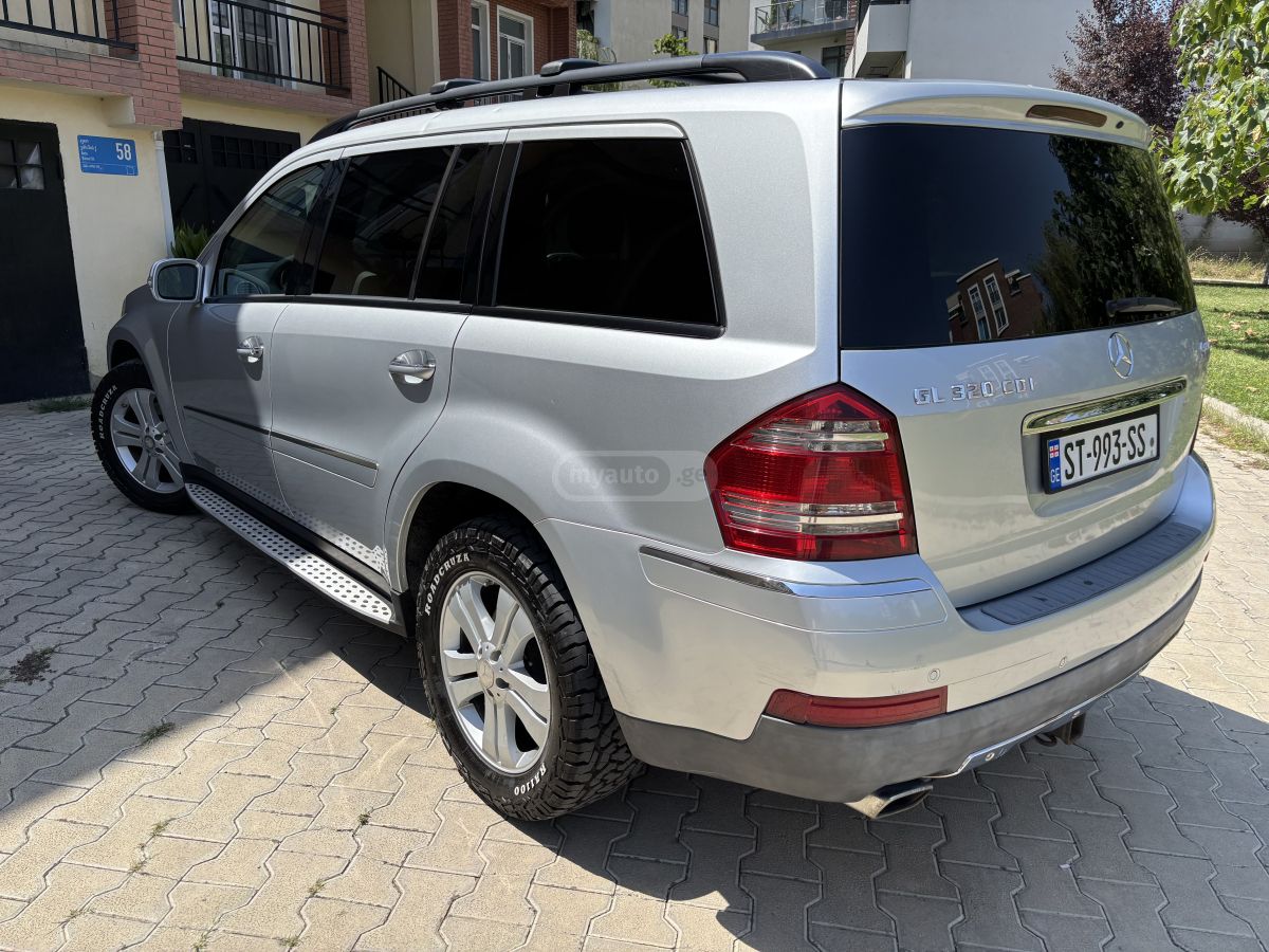 Mercedes-Benz GL 320 2008 — photo 2