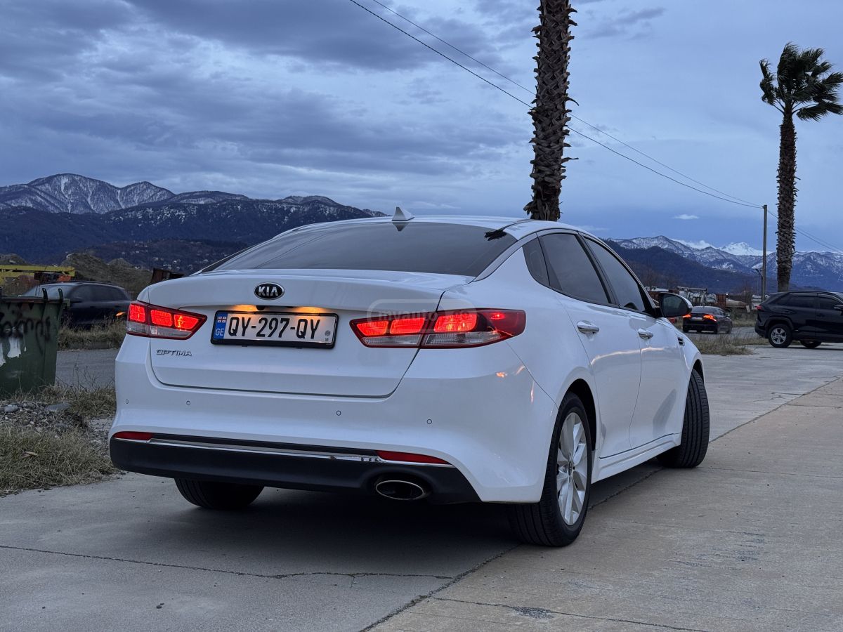 Kia Optima 2018 — photo 2