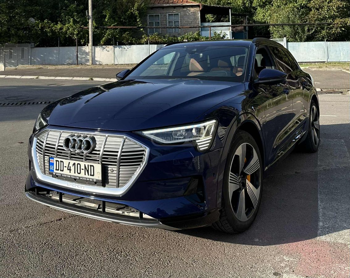 Audi e-tron