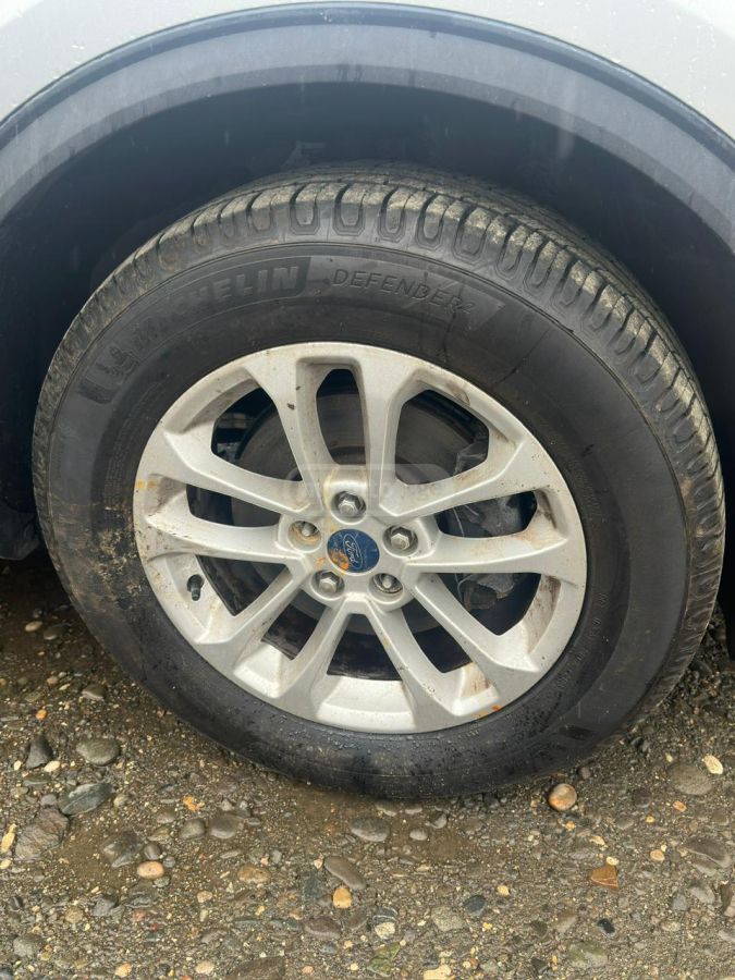 Ford Escape 2020 — photo 2