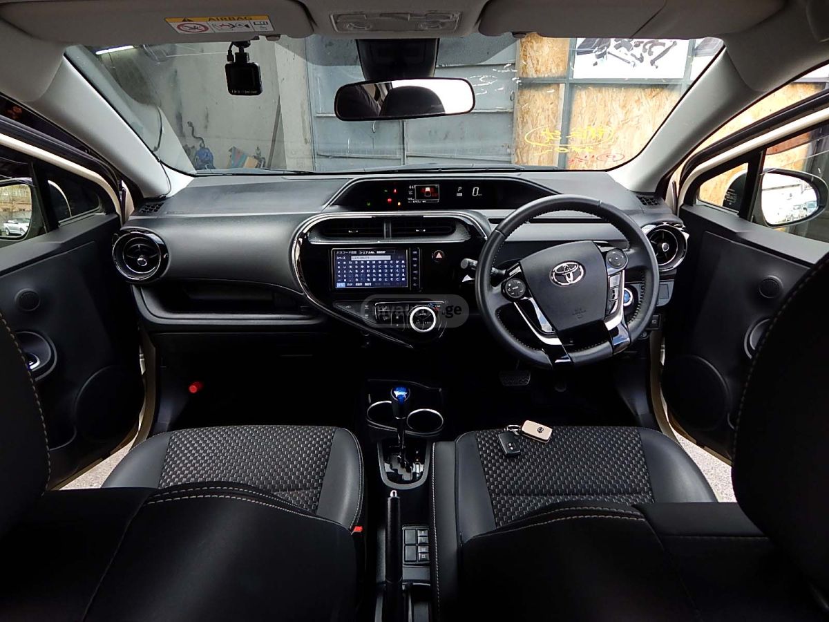 Toyota Aqua 2018 — photo 2