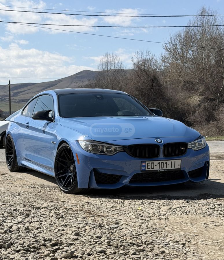 BMW M4 2014 — photo 2