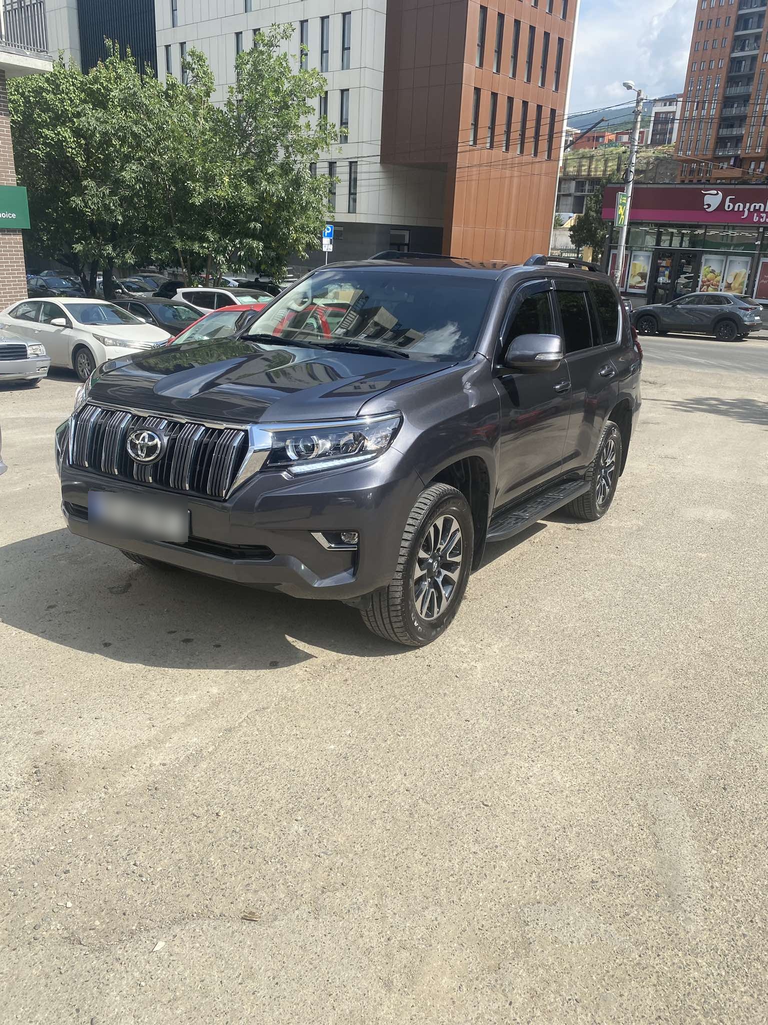 Toyota Land Cruiser Prado 2022 — photo 2