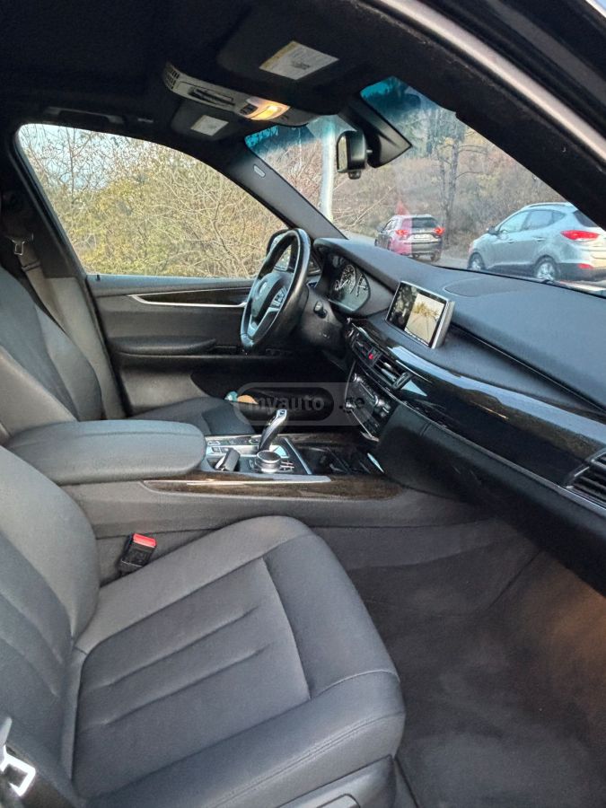 BMW X5 2017 — photo 2
