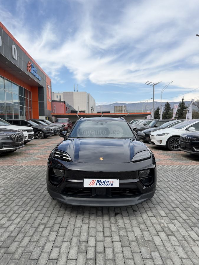 Porsche Macan 2025 — photo 2