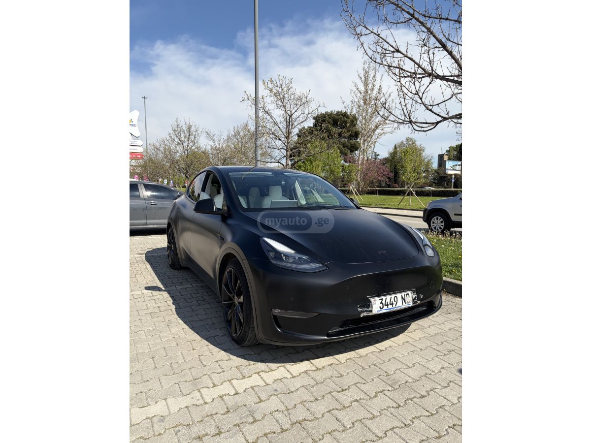 Tesla Model Y 2021 — photo 2